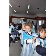 Los más pequeños celebraron el DIA DE LA BANDERA